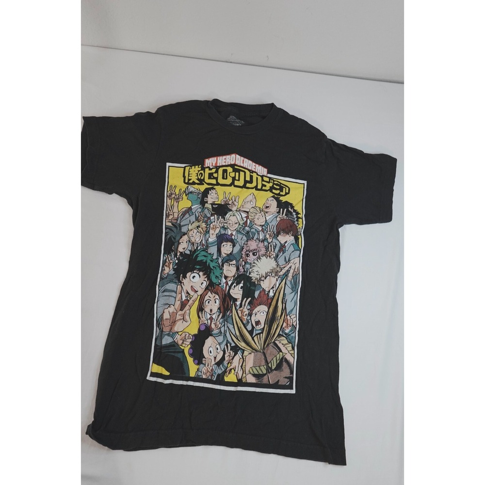 My Hero Academia Small Funimation Men's‎ Group Selfie Peace Sign T-Shirt
